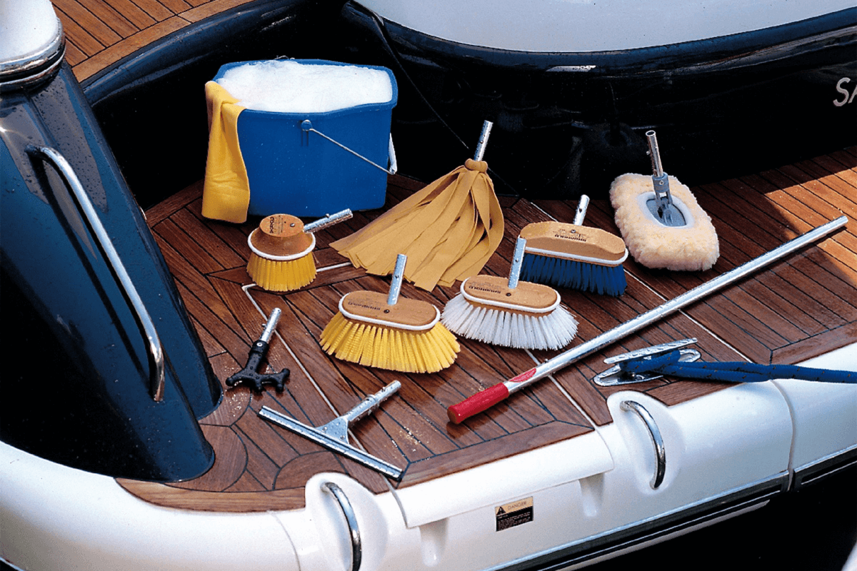 yacht Boat cleaning